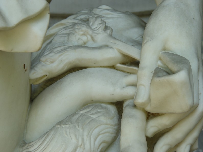 Sculture del Ninfeo raffiguranti il Mattino e il Vespro